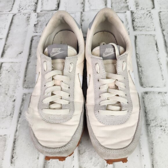 Nike Daybreak Summit Women's Sz 7.5 Ivory White Gum Bottom Running Sneaker Shoes - Picture 9 of 10